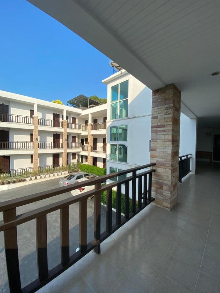 Mm Hill Koh Samui Hotel - Sha Certified Chaweng  Exterior photo